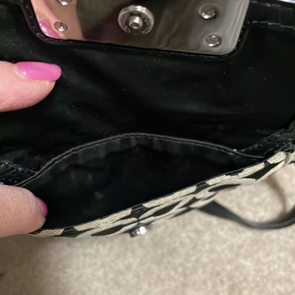 Coach signature cc crossbody bag black embossed leather. Cute detailing. used - Picture 5 of 8